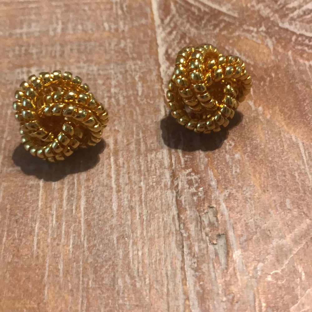 Vintage Gold Knot Earrings. - Picture 3 of 5